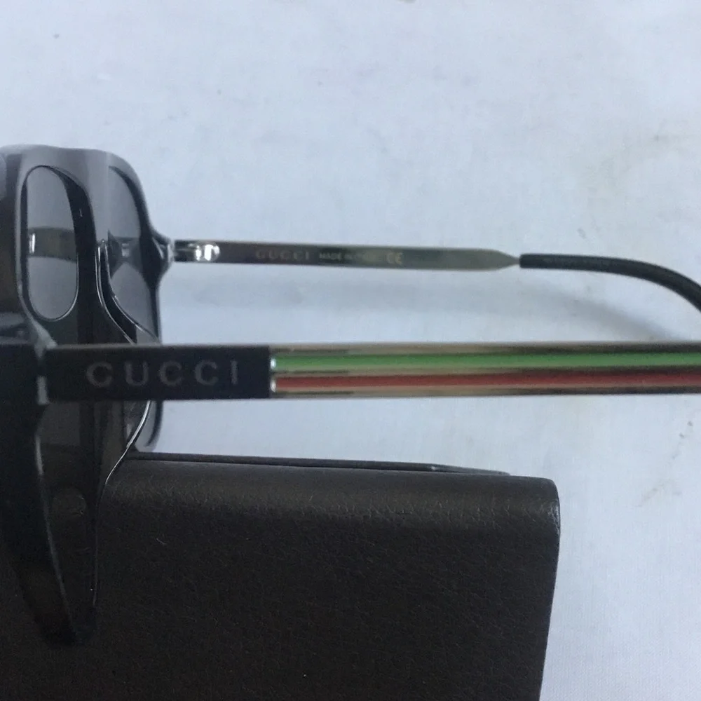 Gucci Black Frame Sunglasses with Green and Red Stripe Temples